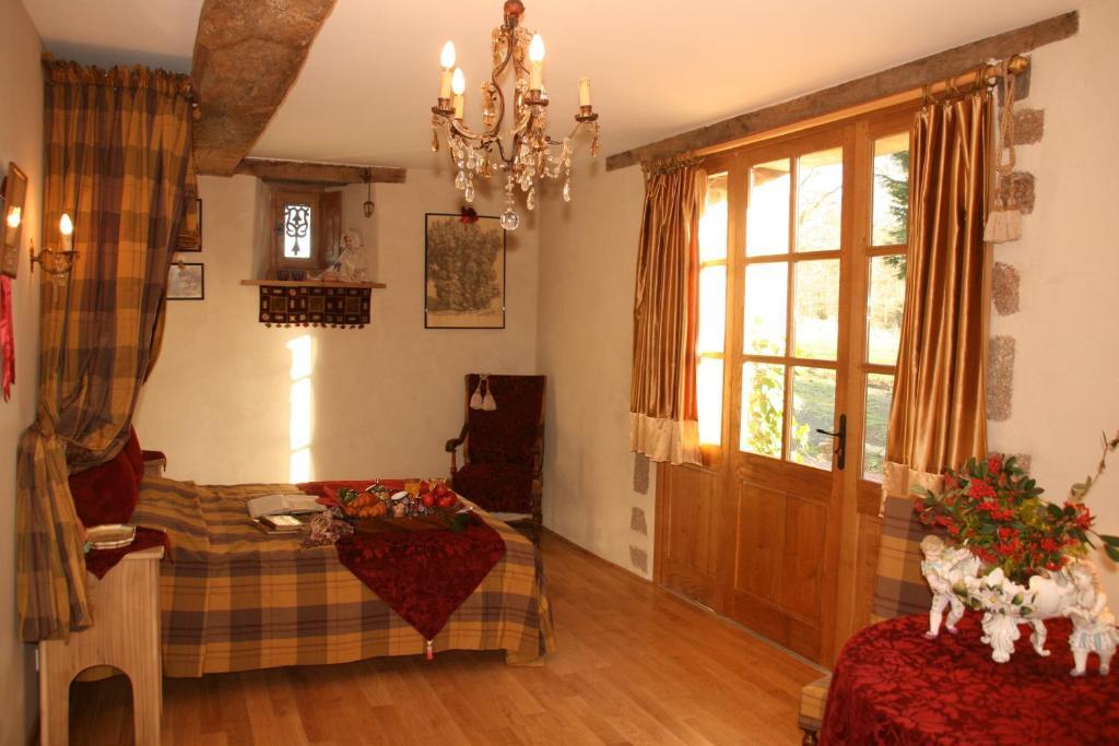 Manoir De La Branche Bed & Breakfast Maen Roch Dış mekan fotoğraf