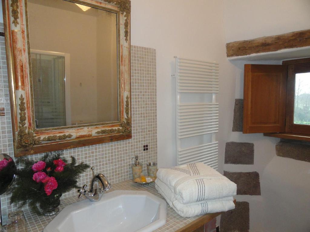 Manoir De La Branche Bed & Breakfast Maen Roch Dış mekan fotoğraf