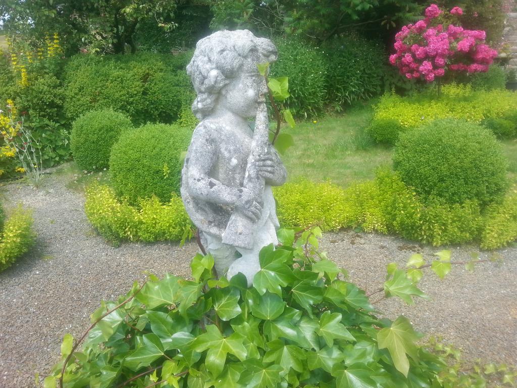 Manoir De La Branche Bed & Breakfast Maen Roch Dış mekan fotoğraf
