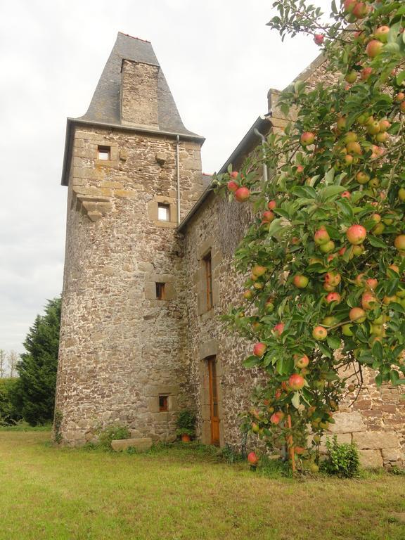 Manoir De La Branche Bed & Breakfast Maen Roch Dış mekan fotoğraf