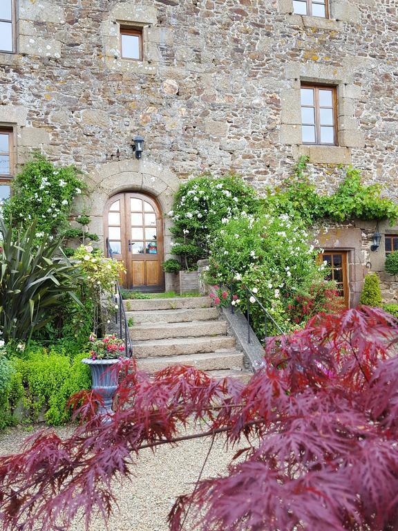 Manoir De La Branche Bed & Breakfast Maen Roch Dış mekan fotoğraf