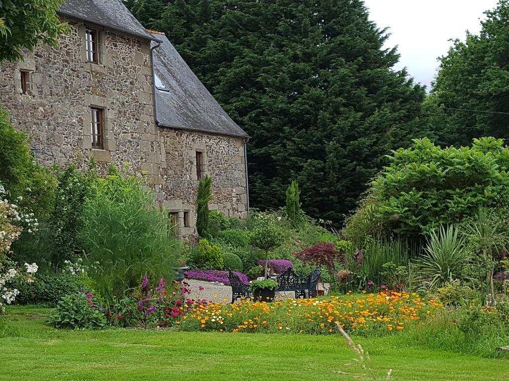 Manoir De La Branche Bed & Breakfast Maen Roch Dış mekan fotoğraf