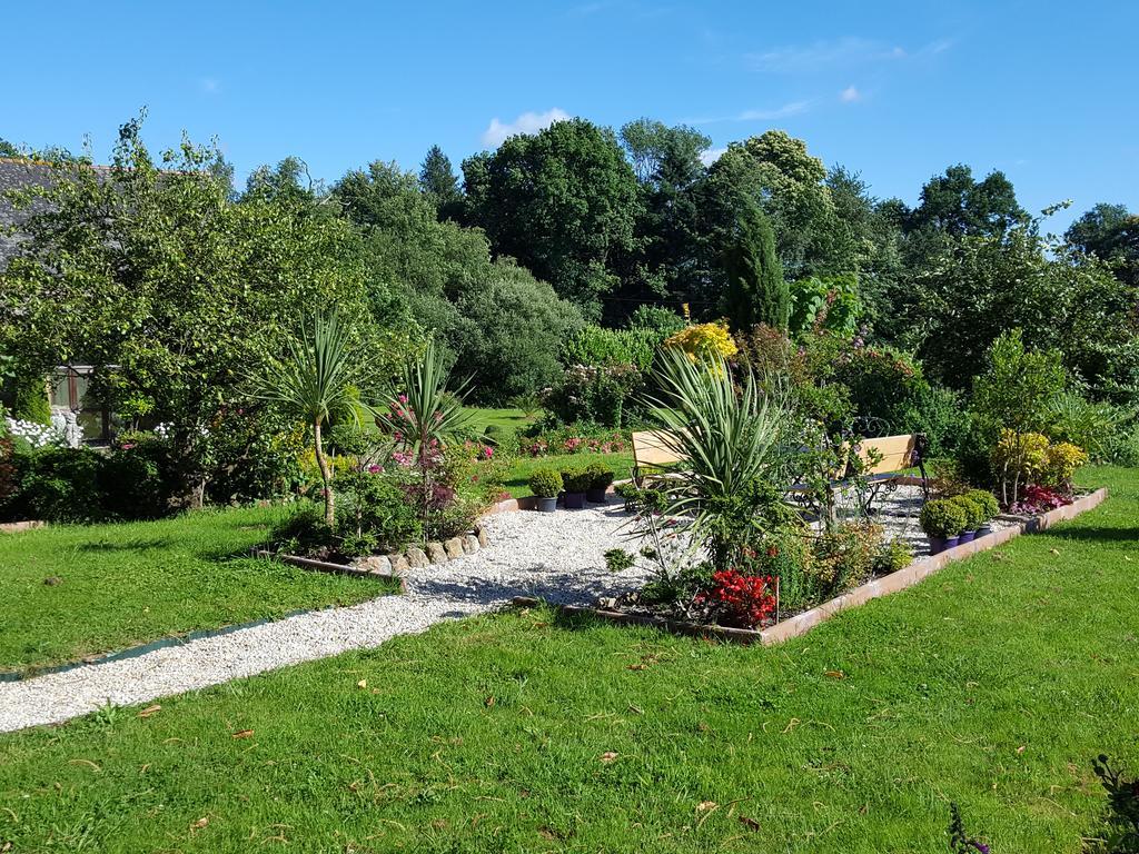 Manoir De La Branche Bed & Breakfast Maen Roch Dış mekan fotoğraf