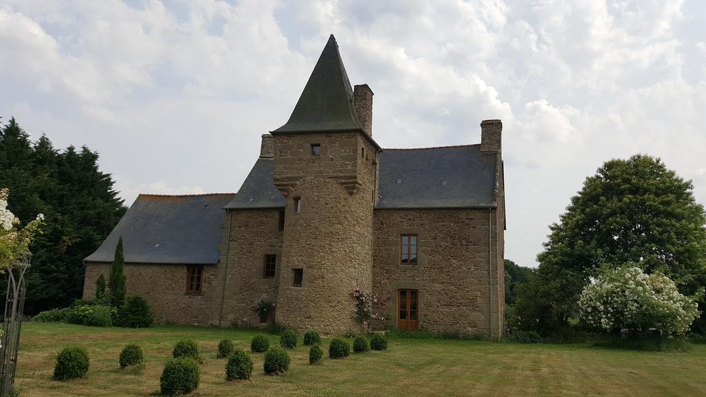 Manoir De La Branche Bed & Breakfast Maen Roch Dış mekan fotoğraf