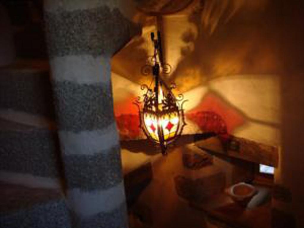 Manoir De La Branche Bed & Breakfast Maen Roch Dış mekan fotoğraf