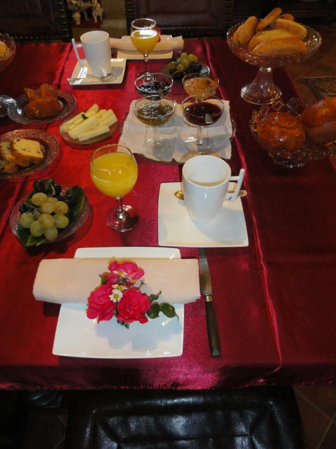 Manoir De La Branche Bed & Breakfast Maen Roch Dış mekan fotoğraf